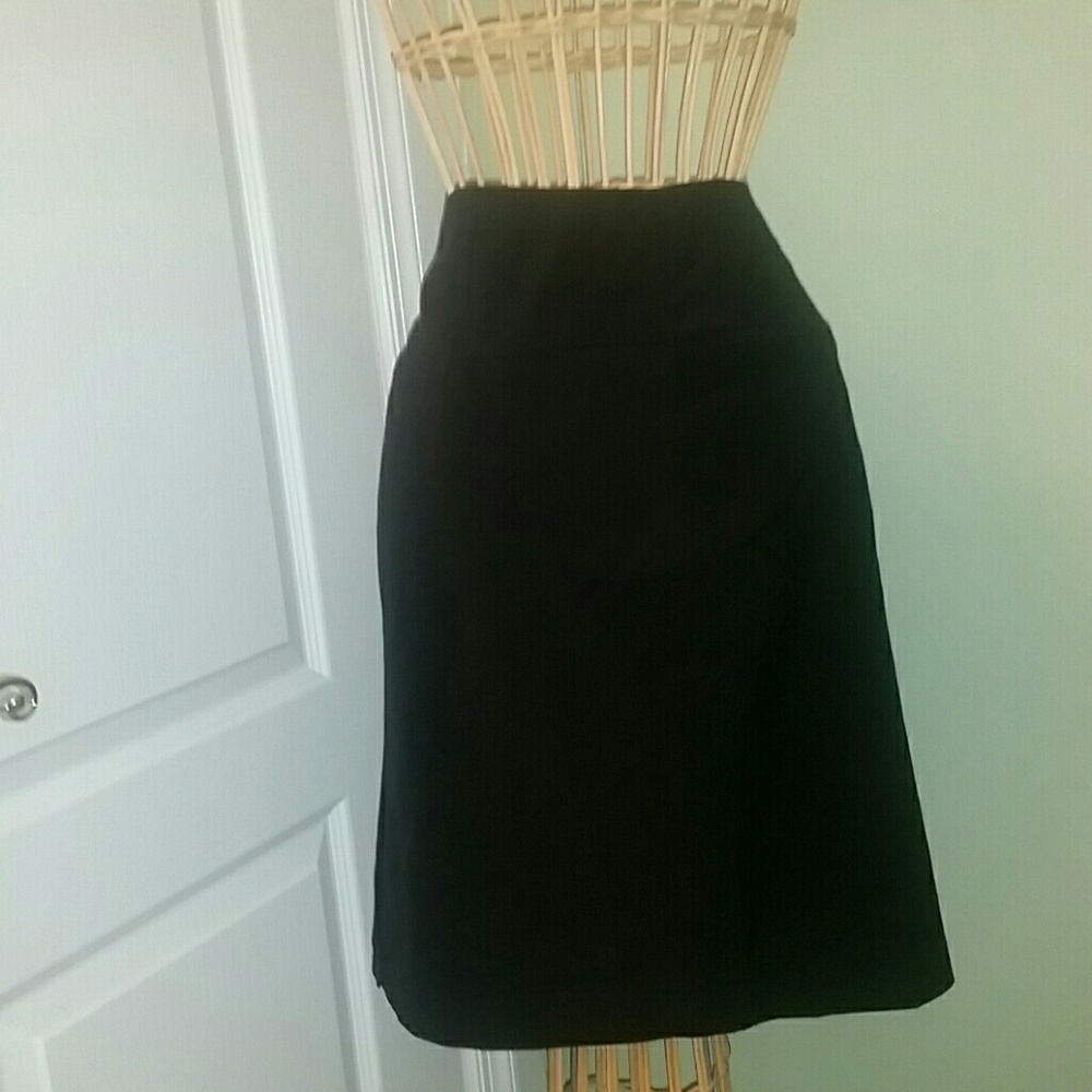 Limited straight skirt. Not sure what